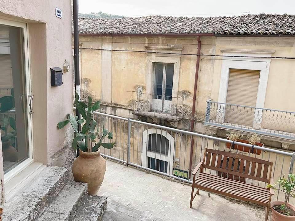 A timpa ro nannu Villa Ragusa Esterno foto